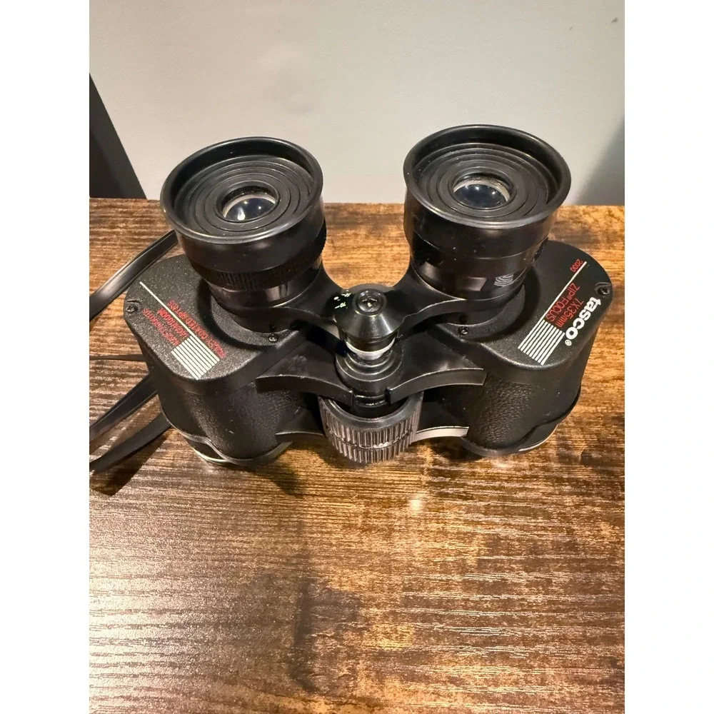 Tasco 2000 Zip Focus Binoculars 7x35mm Fully Coated Optics with Case Black